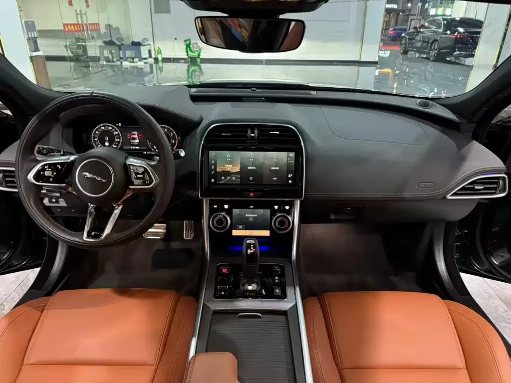 Jaguar XEL 2024 из CN, фото 10