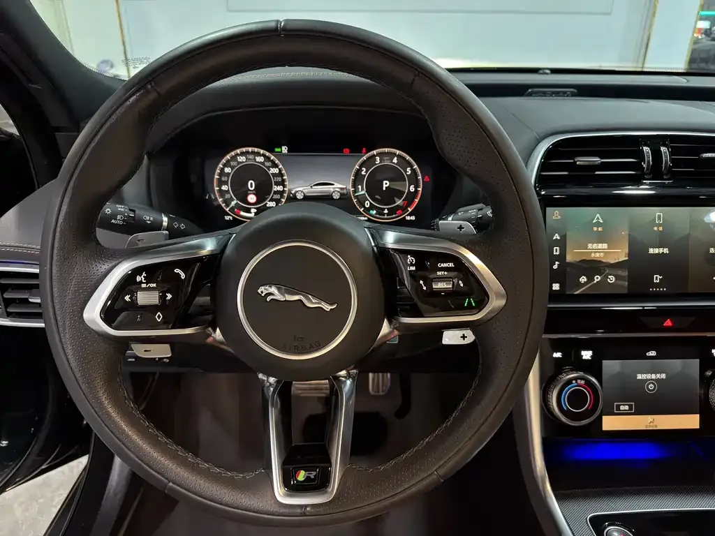 Jaguar XEL 2024 из CN, фото 6
