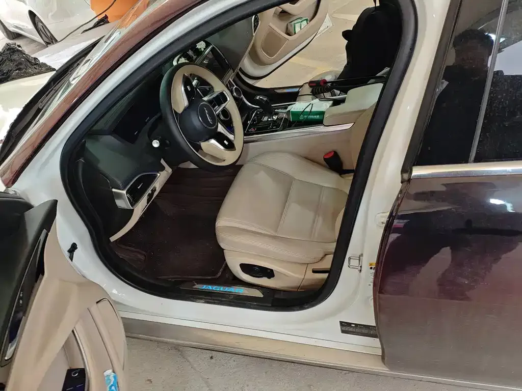 Jaguar XEL 2021 из CN, фото 4