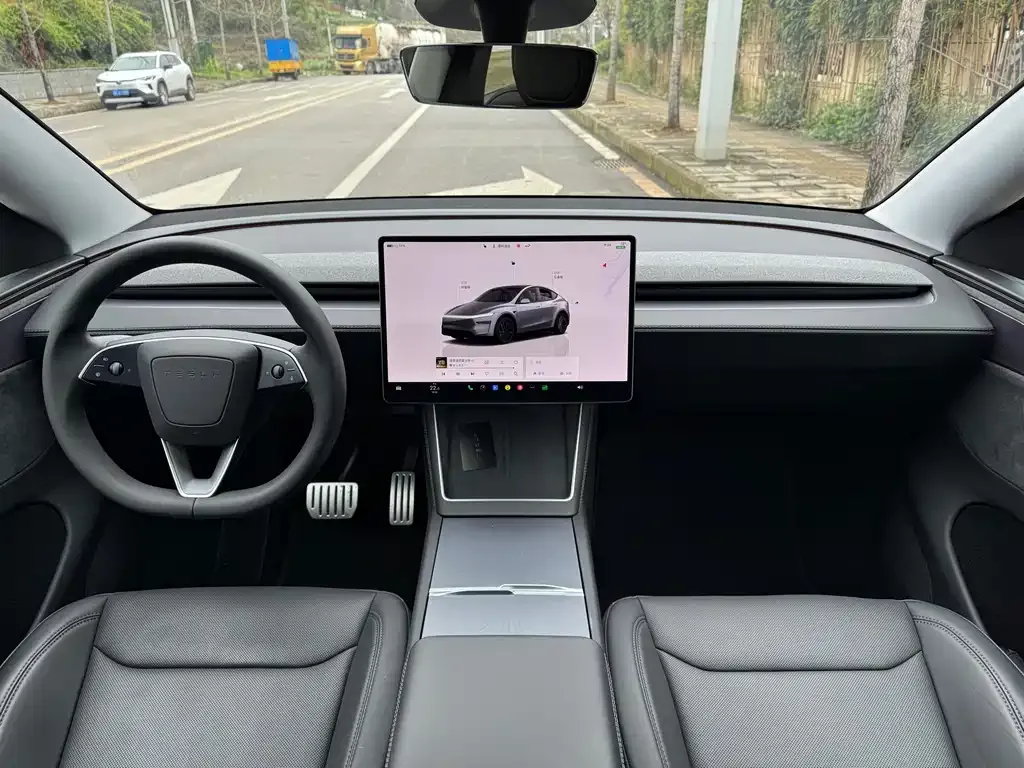 Tesla Model Y 2025 из CN, фото 5