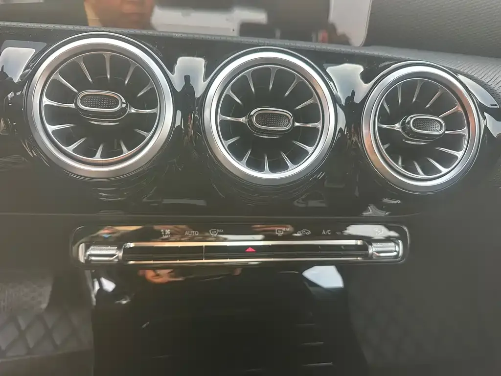 Mercedes-Benz A-Class 2022 из CN, фото 5