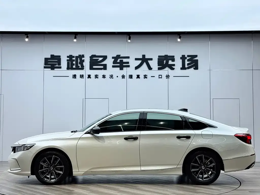 Honda Inspire 2023 из CN, фото 4