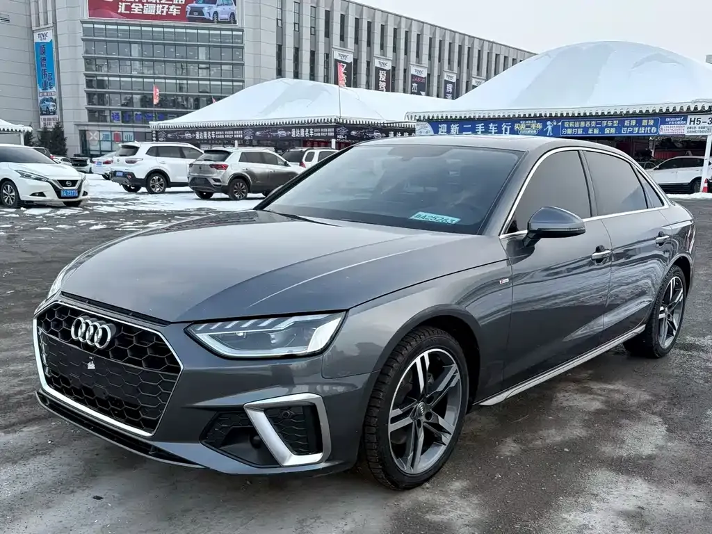 Audi A4L 2021 из CN, фото 3