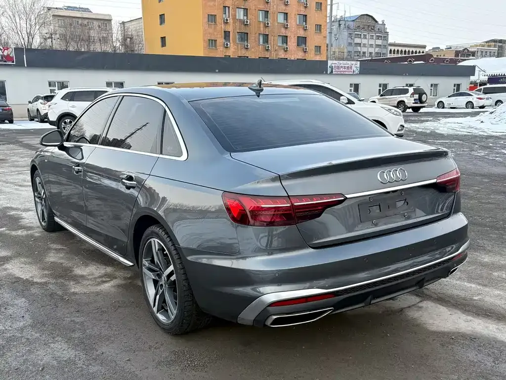 Audi A4L 2021 из CN, фото 6