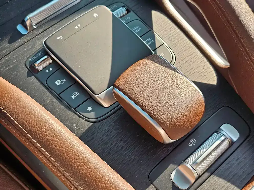 Mercedes-Benz GLE — фото 8