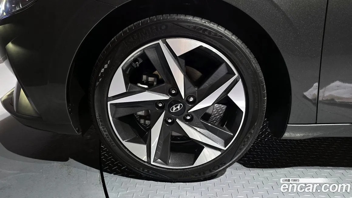Hyundai AVANTE 2023 из KR, фото 4