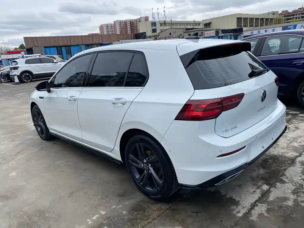Volkswagen Golf 2022 из CN, фото 9