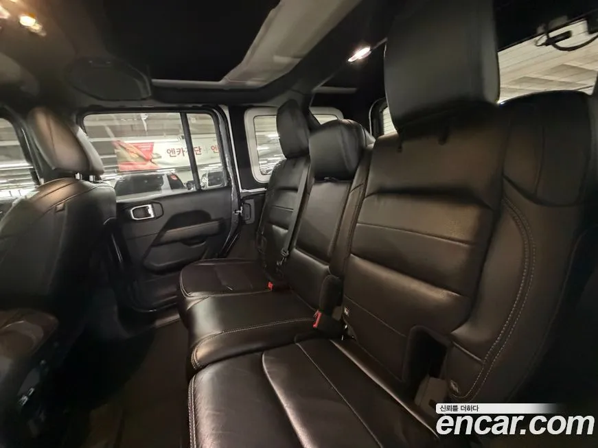 Jeep Wrangler 2021 из KR, фото 7