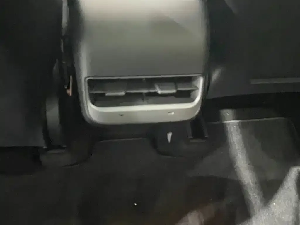 Tesla Model Y 2023 из CN, фото 2
