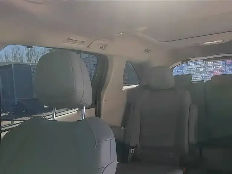 Toyota Granvia 2024 из CN, фото 7