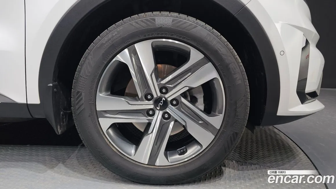 Kia Sorento — фото 7