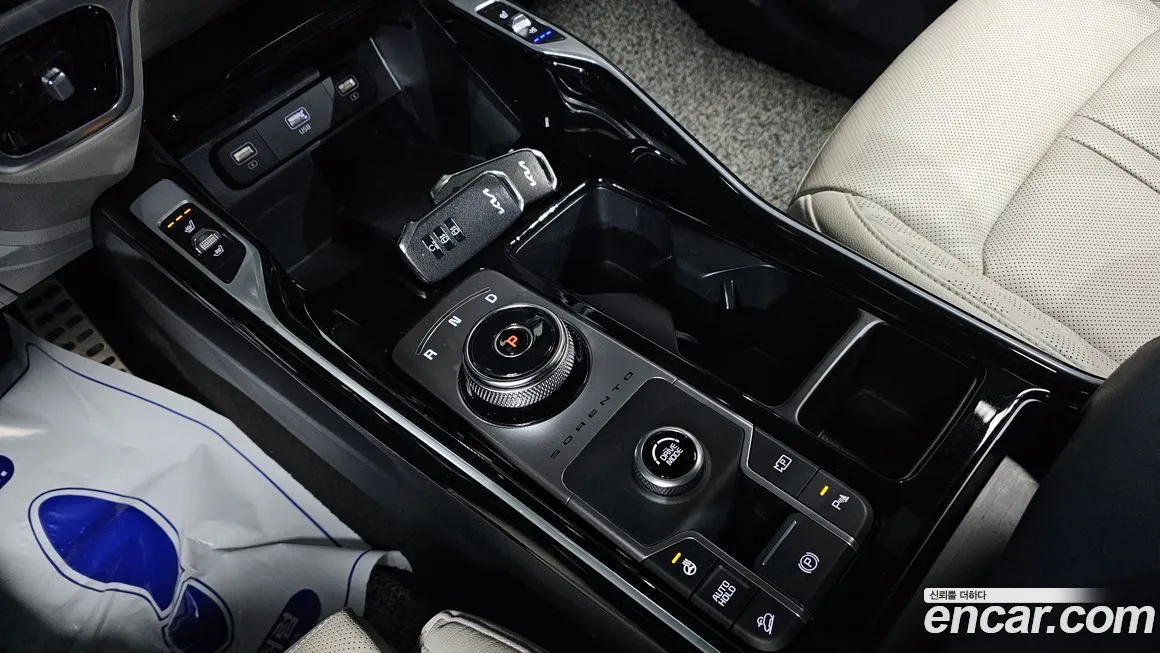 Kia Sorento — фото 9