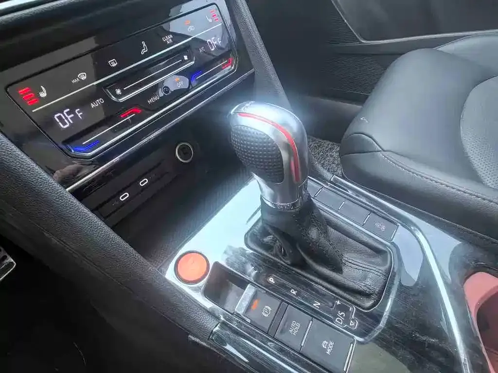Volkswagen Tharu 2022 из CN, фото 10