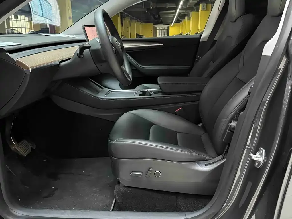 Tesla Model Y 2021 из CN, фото 10