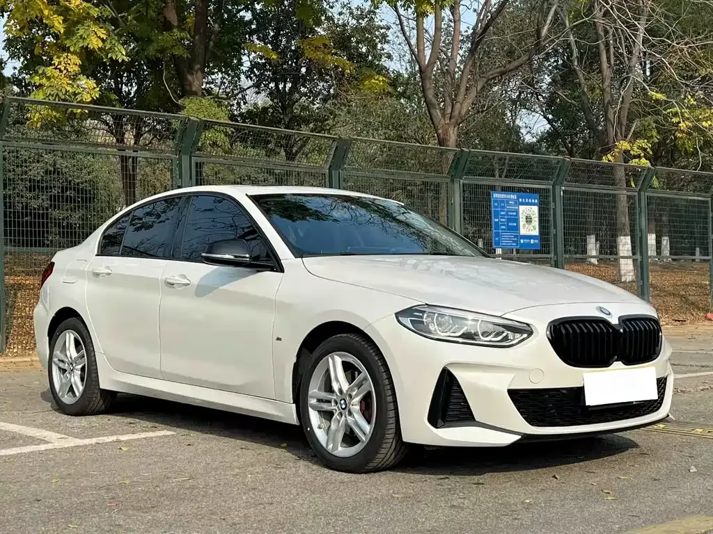 BMW 1 Series 2023 из CN, фото 6