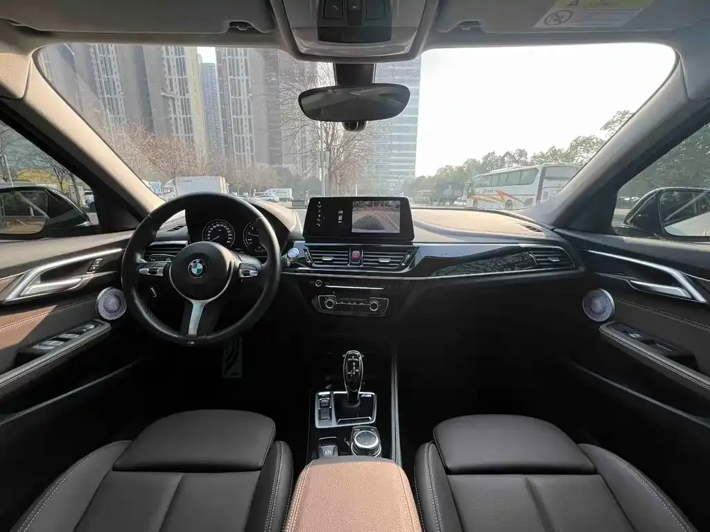 BMW 1 Series 2023 из CN, фото 2