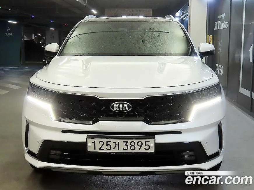 Kia Sorento — фото 8