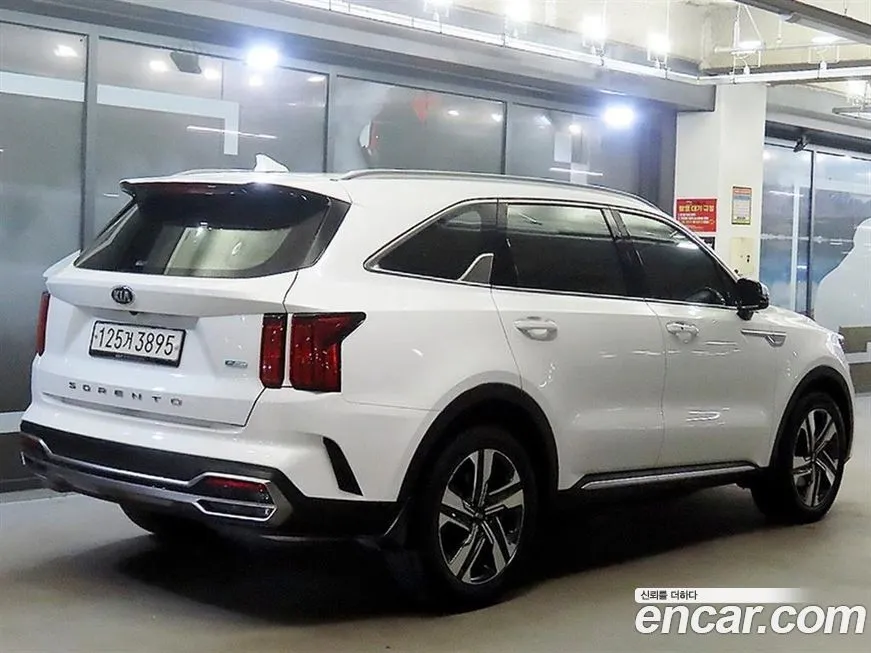 Kia Sorento — фото 6