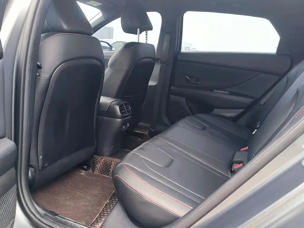 Hyundai Elantra 2024 из CN, фото 2