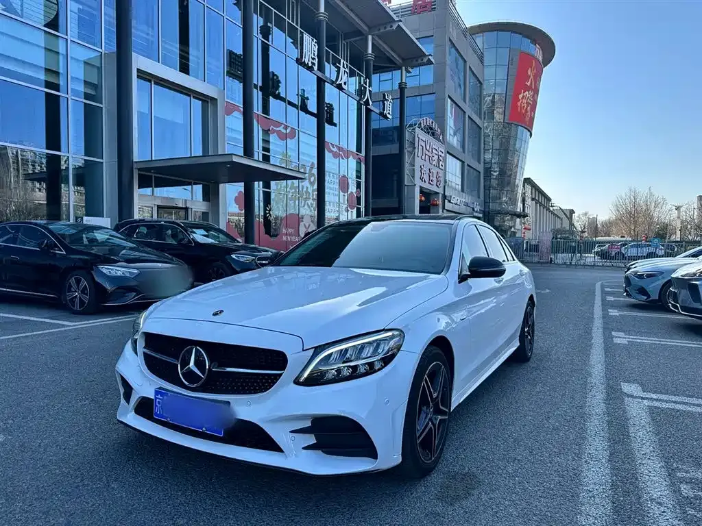 Mercedes-Benz C-Class — фото 1