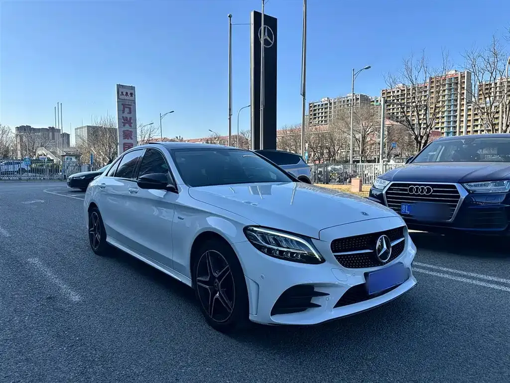 Mercedes-Benz C-Class — фото 10