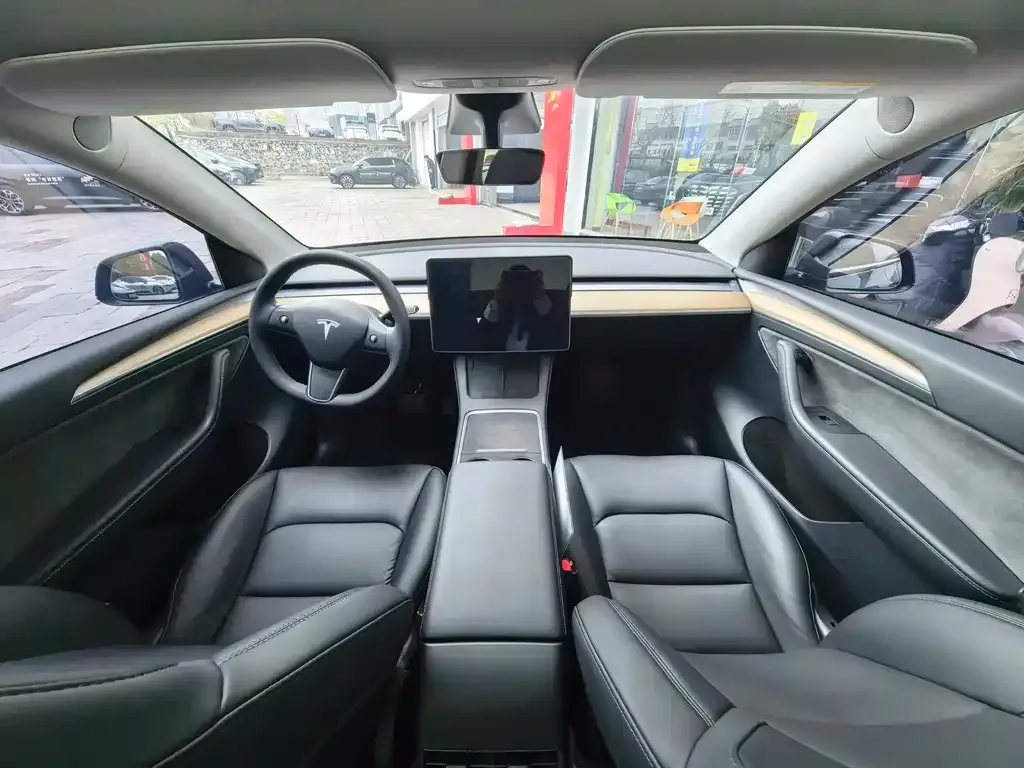 Tesla Model Y 2022 из CN, фото 10