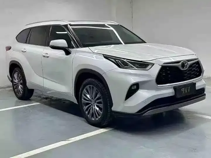 Toyota Highlander 2024 из CN, фото 1