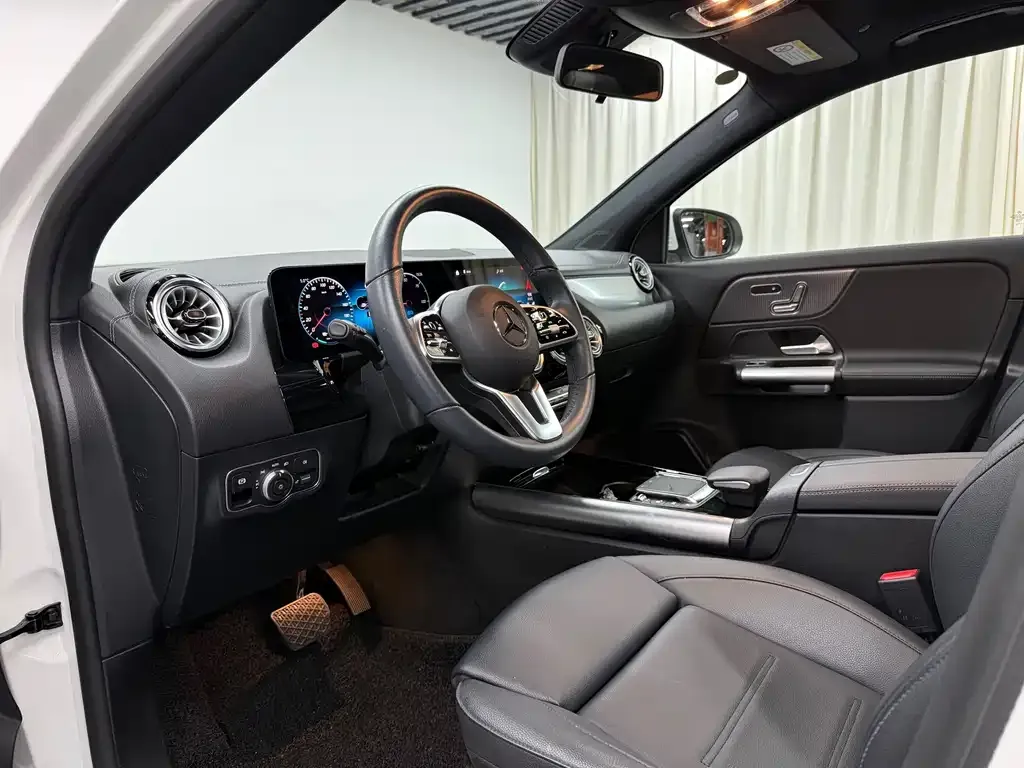 Mercedes-Benz EQA 2023 из CN, фото 10