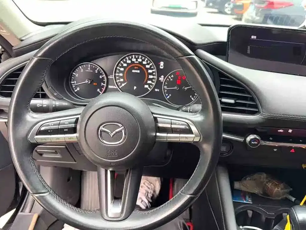 Mazda 3 Axela 2021 из CN, фото 3