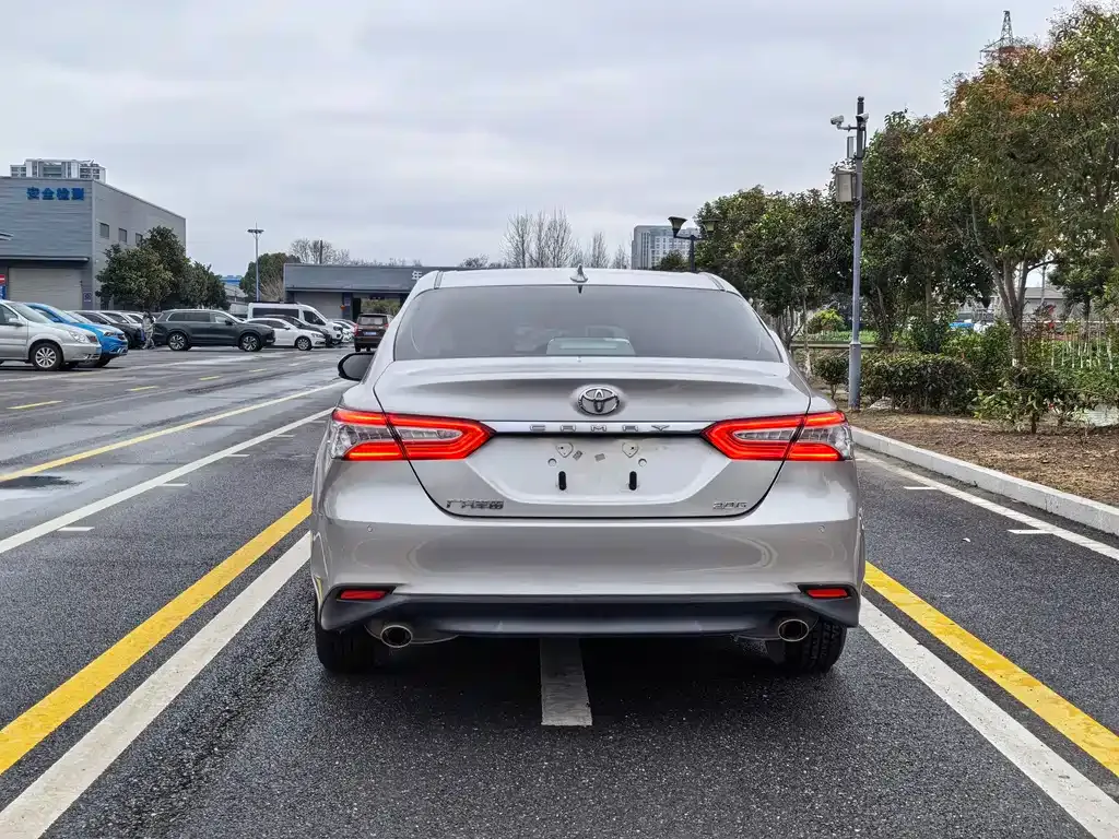 Toyota Camry 2021 из CN, фото 4