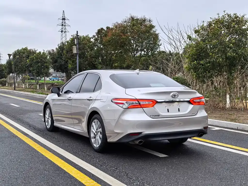 Toyota Camry 2021 из CN, фото 6