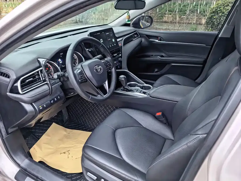 Toyota Camry 2021 из CN, фото 7
