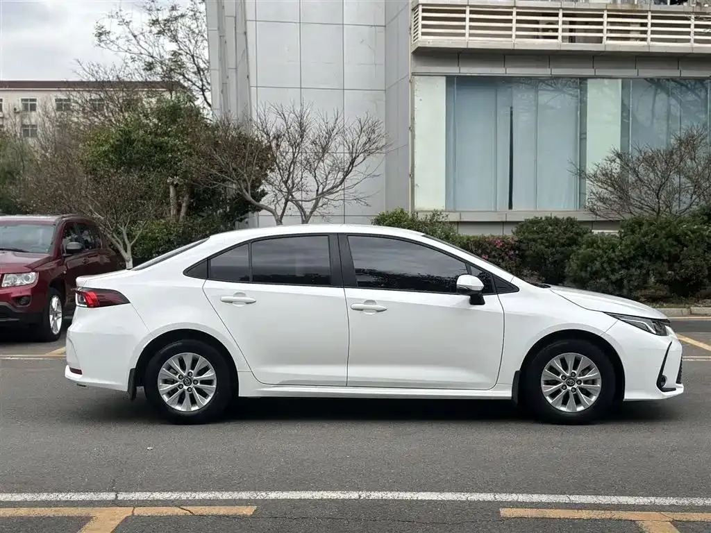 Toyota Corolla 2021 из CN, фото 9