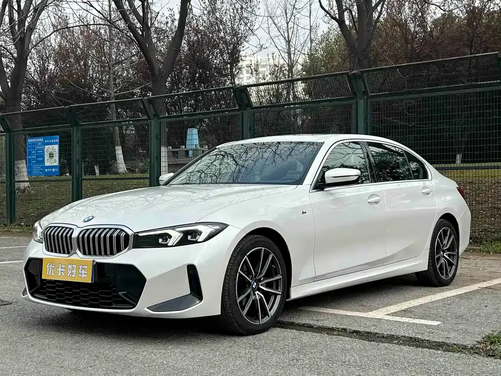 BMW 3 Series — фото 1