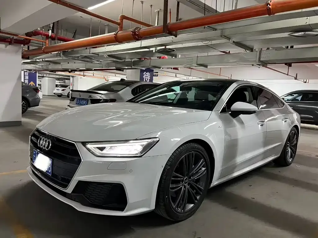 Audi A7 2023 из CN, фото 1