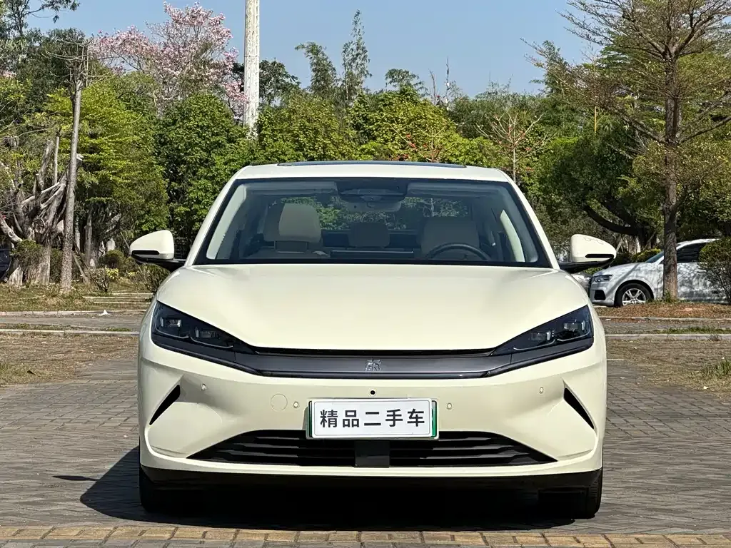 BYD Qin L — фото 10