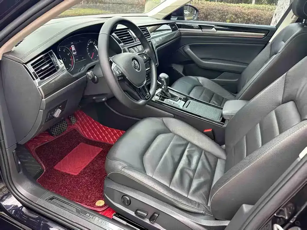 Volkswagen Phideon — фото 3