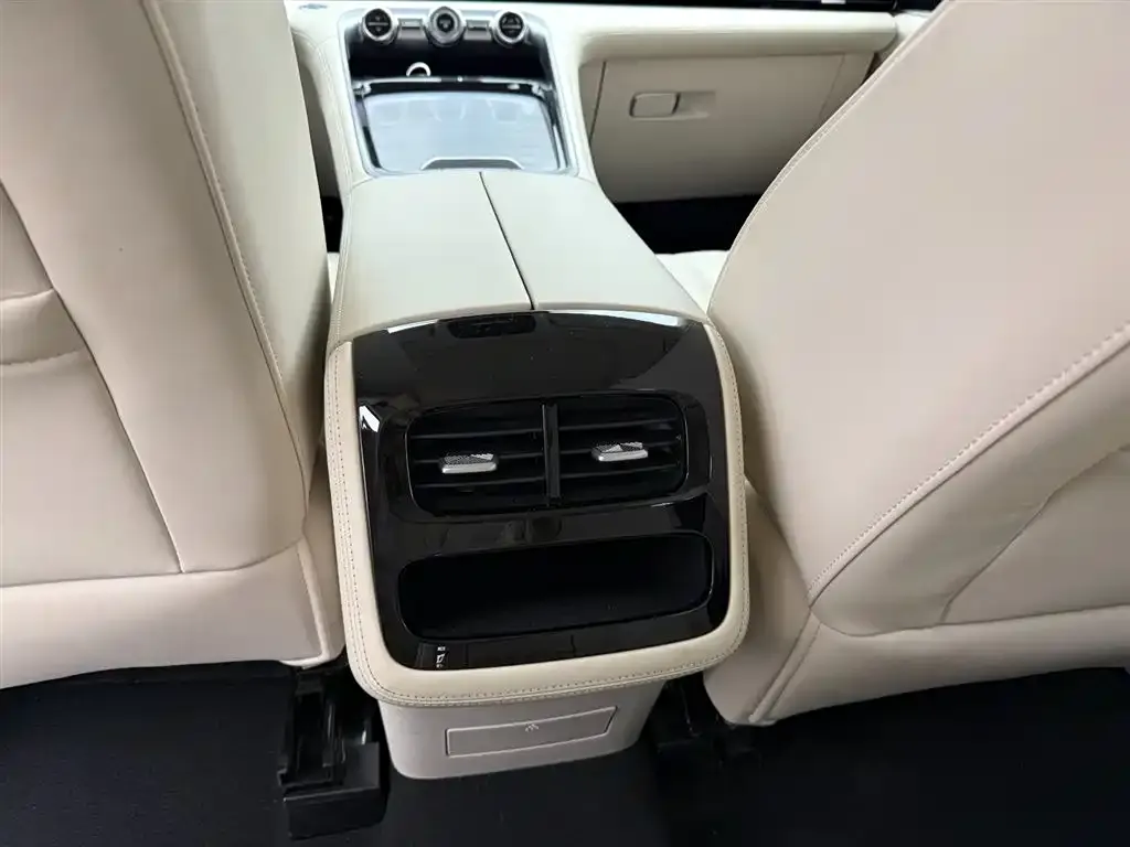 Exeed Lingyun 2023 из CN, фото 3