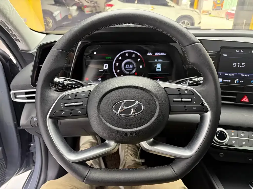 Hyundai Elantra 2022 из CN, фото 7