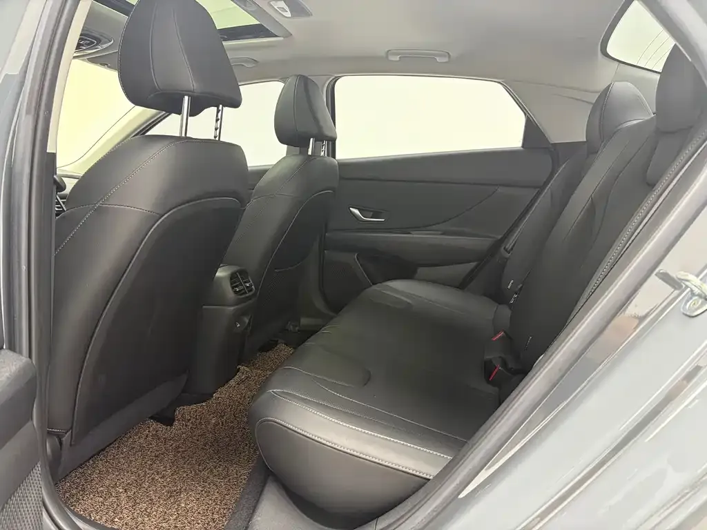 Hyundai Elantra 2022 из CN, фото 6