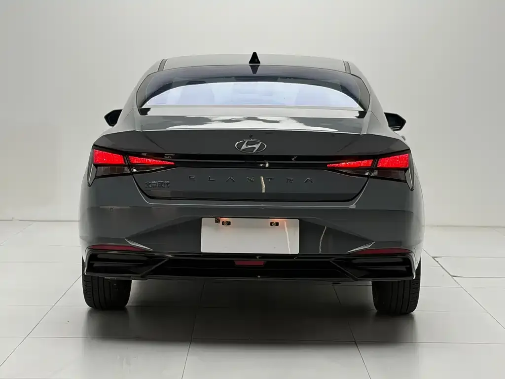 Hyundai Elantra 2022 из CN, фото 3