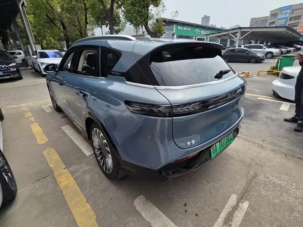 VOYAH FREE — фото 3