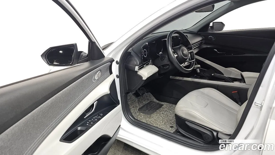 Hyundai AVANTE 2021 из KR, фото 2