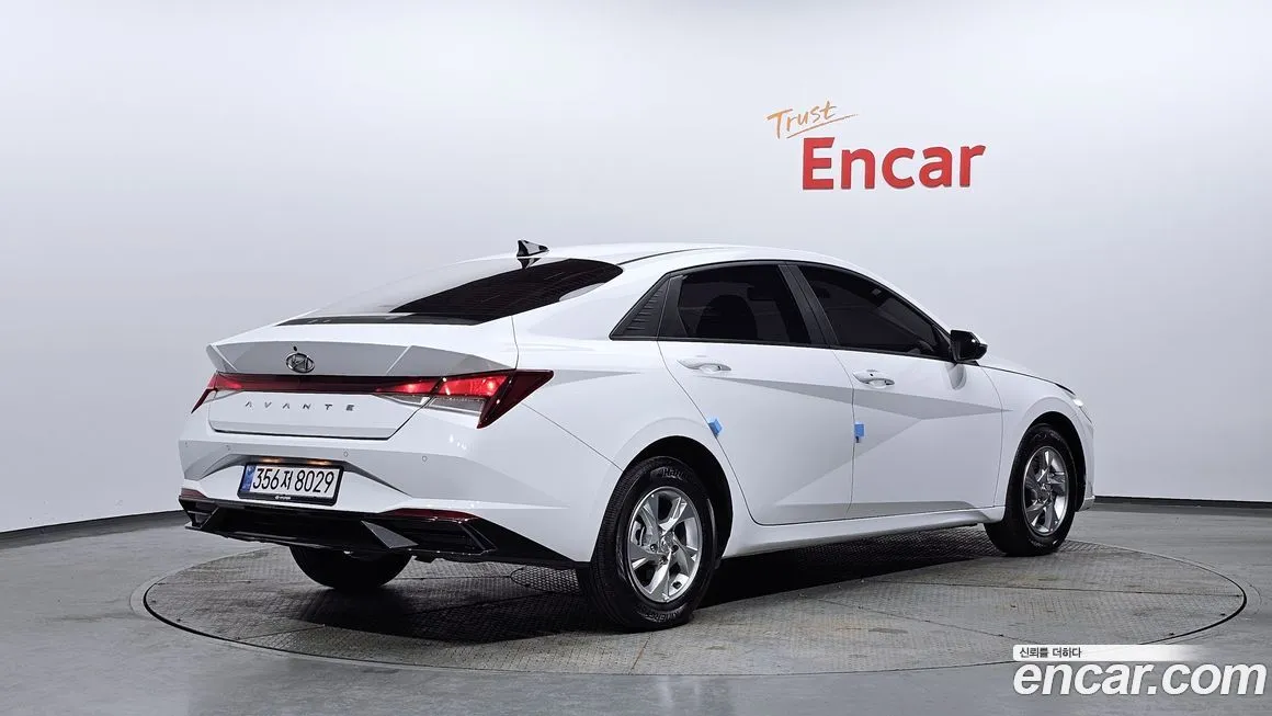 Hyundai AVANTE 2021 из KR, фото 3