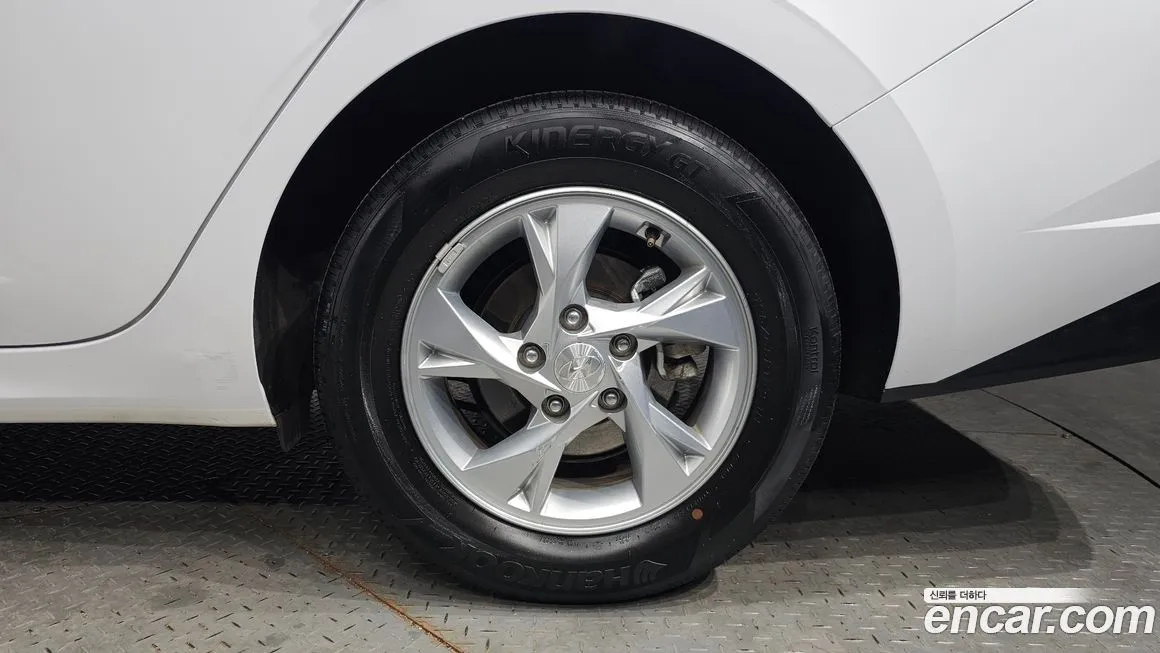 Hyundai AVANTE 2021 из KR, фото 8