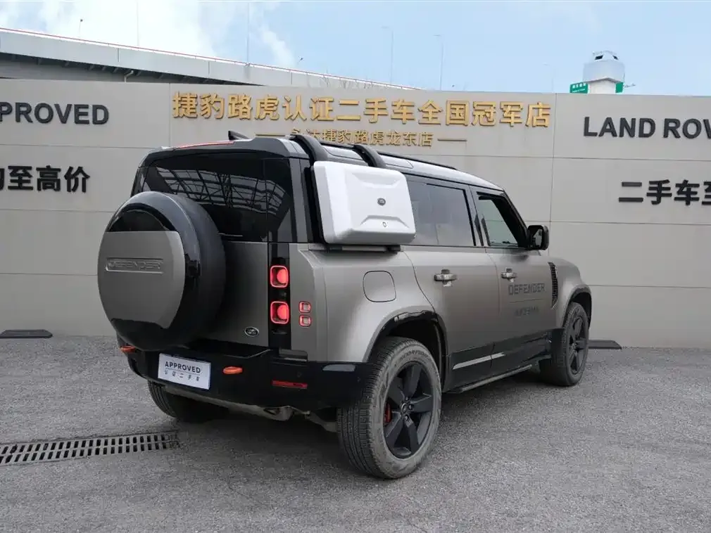 Land Rover Defender — фото 6