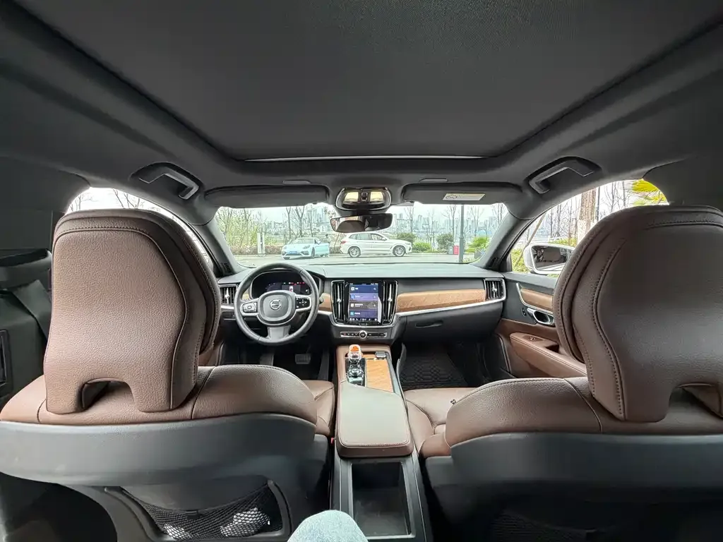 Volvo S90 — фото 2