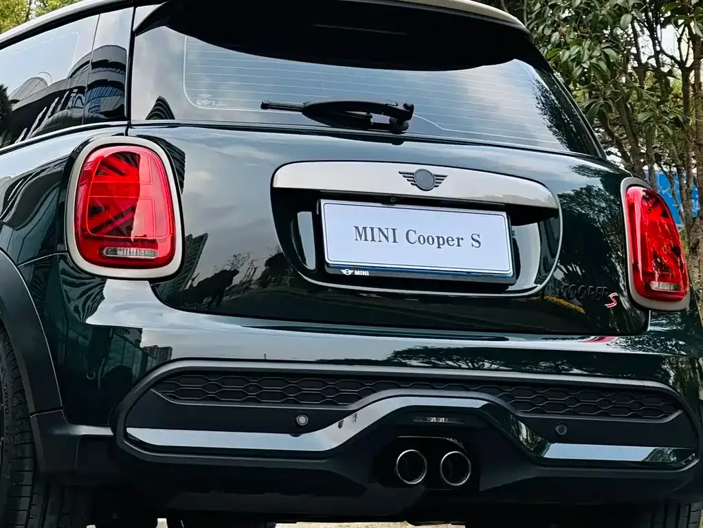 MINI Cooper (3-door) 2024 из CN, фото 2