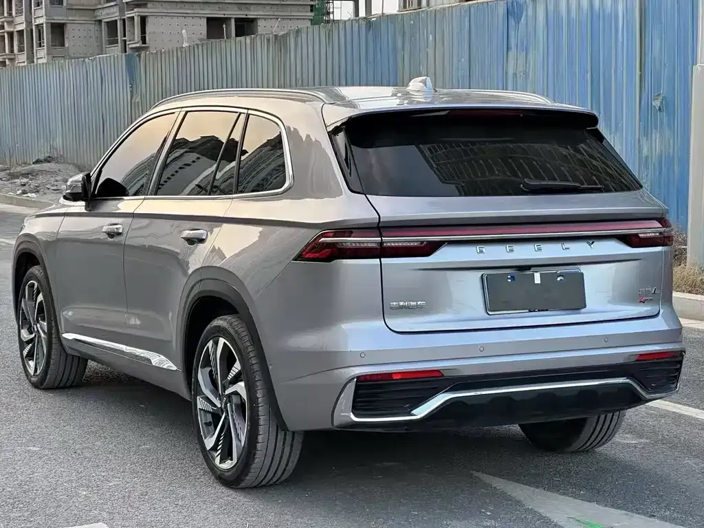 Geely Xingyue L — фото 8