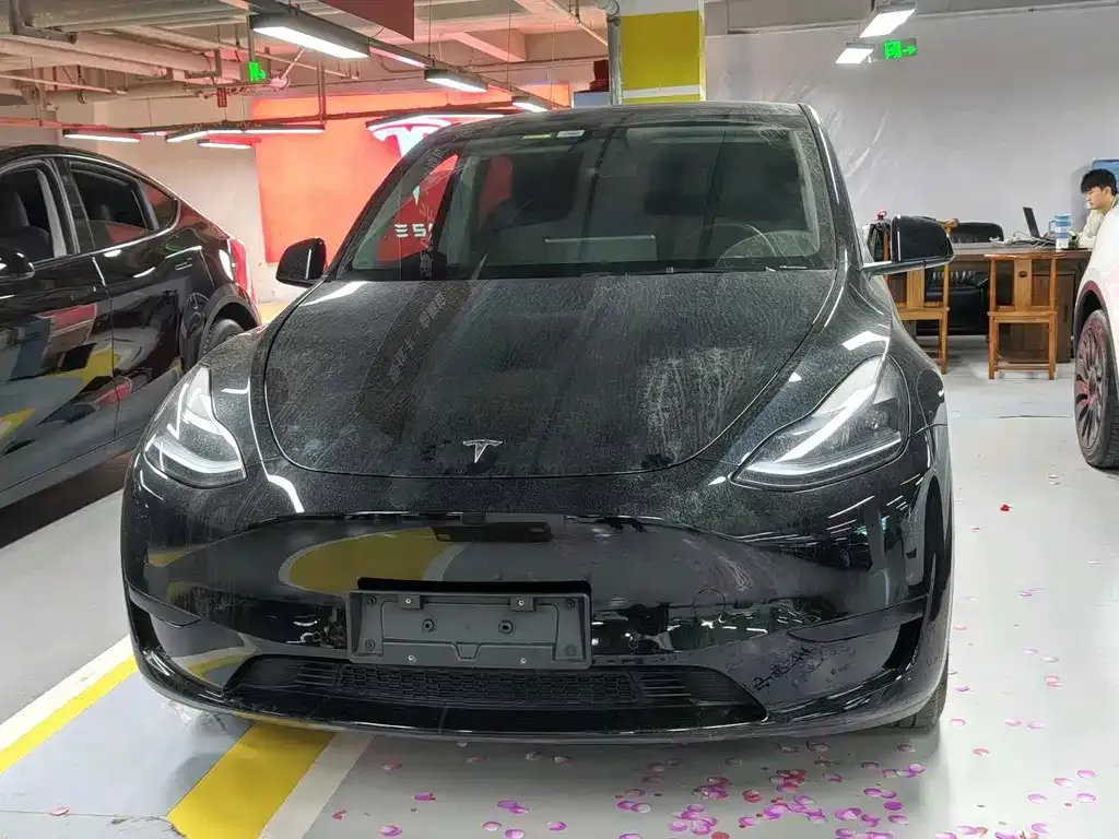 Tesla Model 3 — фото 5